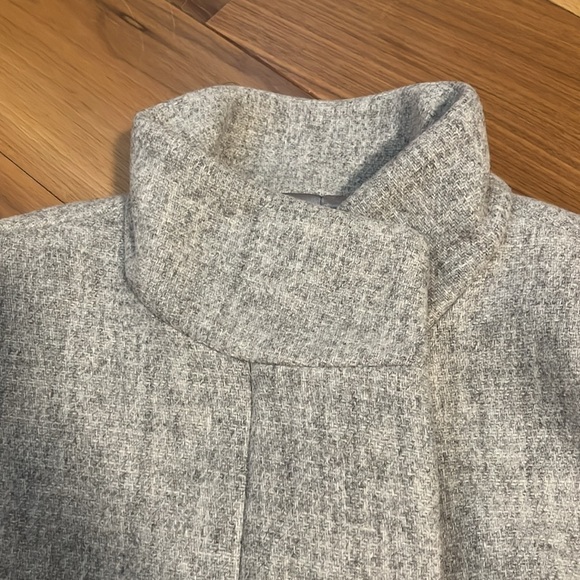 J. Crew Cocoon Coat in Stadium Wool, size 2 - Picture 8 of 11